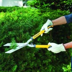 Yardworks® 8-3/4" Serrated Hedge Shears -Outdoor Haven 2650116 scene3