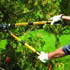 Yardworks® Ratcheting Anvil Lopper With Telescopic Handles -Outdoor Haven 2650126 scene3