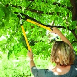 Yardworks® Bypass Lopper -Outdoor Haven 2650129 scene2