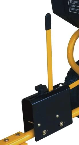 Yardworks® 85 Lb. Capacity Tow Behind Broadcast Spreader 4 Yardworks® 85 Lb. Capacity Tow Behind Broadcast Spreader - Image 4
